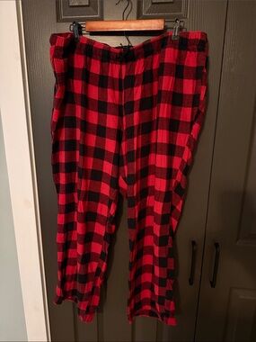 Old Navy Red and Black Buffalo Plaid Flannel Pajama Pants
